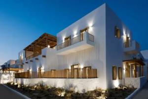 Arco Solium Suites, Adamas