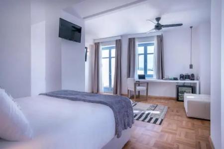 Shapes Luxury Suites - 91