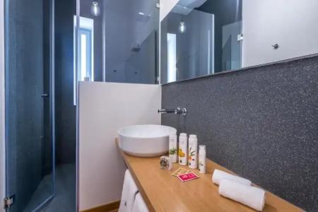 Shapes Luxury Suites - 4