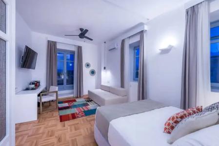 Shapes Luxury Suites - 59