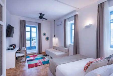 Shapes Luxury Suites - 47