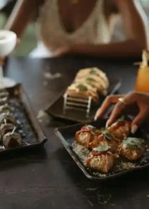 The Otis Austin, Autograph Collection - 1