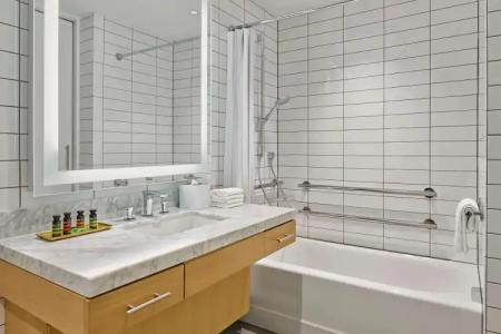 Canopy By Hilton Austin Downtown - 10