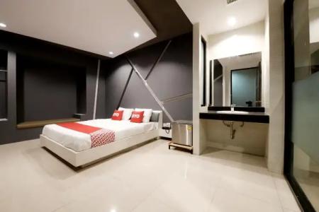 OYO 477 Sriracha And Spa - 20