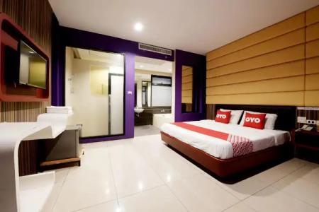 OYO 477 Sriracha And Spa - 12