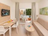 Apartment with pool view