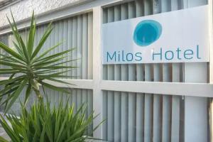 Milos Hotel, Adamas