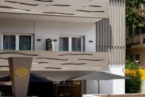 STAY INN, Athens