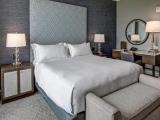 Corner room