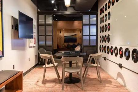 Moxy Nashville Downtown - 7