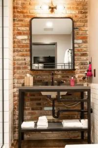 Moxy Nashville Downtown - 13