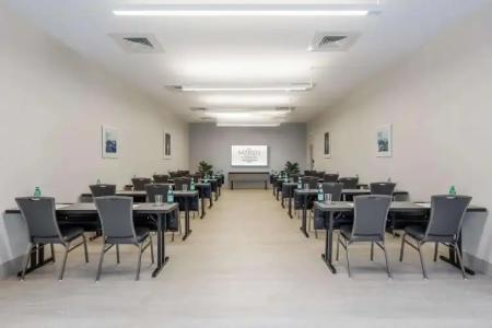 Maren Fort Lauderdale Beach, Curio Collection By Hilton - 41