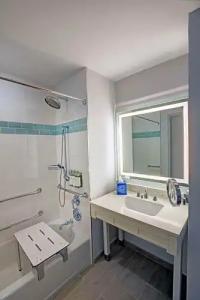 Maren Fort Lauderdale Beach, Curio Collection By Hilton - 79