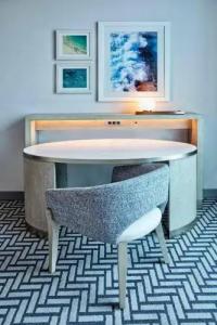 Maren Fort Lauderdale Beach, Curio Collection By Hilton - 27