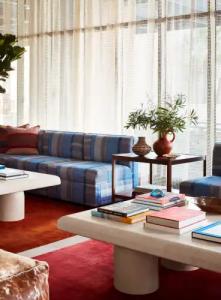 Graduate by Hilton Tucson - 40