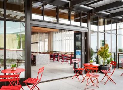 Graduate by Hilton Tucson - 26