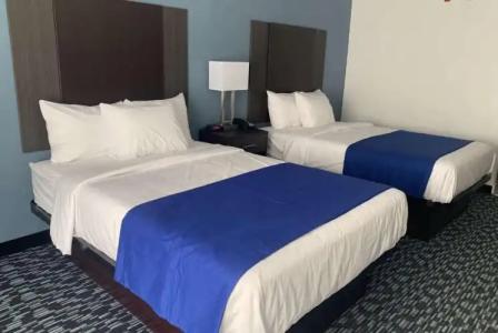 Baymont by Wyndham Charlotte University - 18