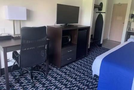 Baymont by Wyndham Charlotte University - 3