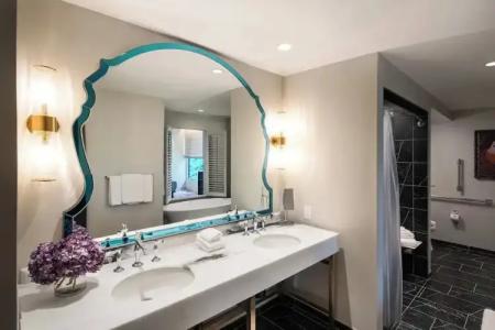 Grand Bohemian Charlotte, Autograph Collection - 136