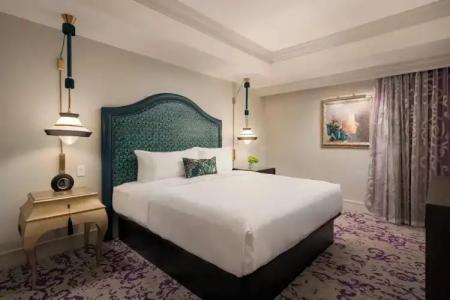 Grand Bohemian Charlotte, Autograph Collection - 165