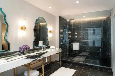 Grand Bohemian Charlotte, Autograph Collection - 162