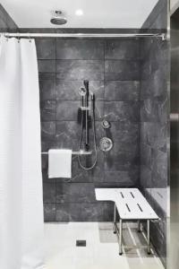 AC by Marriott Charlotte SouthPark - 9