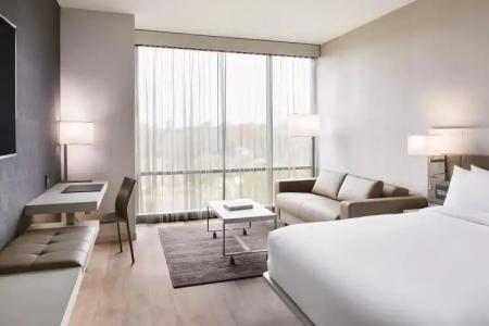 AC by Marriott Charlotte SouthPark - 3