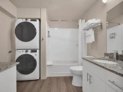 Waterwalk Charlotte Arrowood - 82