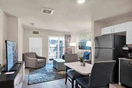 Waterwalk Charlotte Arrowood - 71