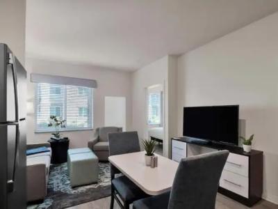 Waterwalk Charlotte Arrowood - 95