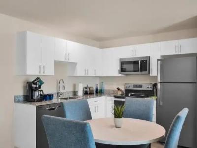 Waterwalk Charlotte Arrowood - 85