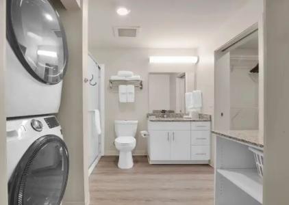 Waterwalk Charlotte Arrowood - 34