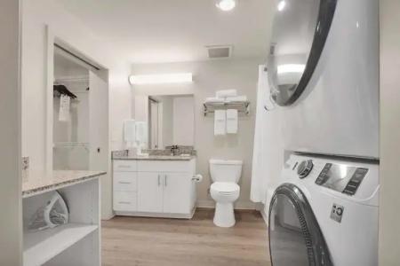 Waterwalk Charlotte Arrowood - 61