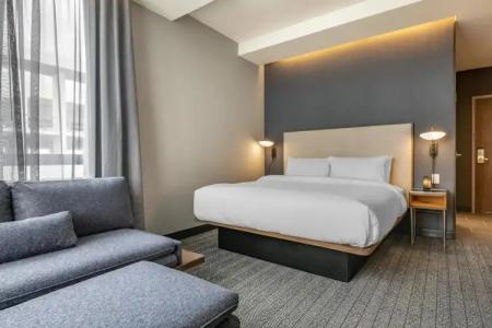 Courtyard by Marriott Fort Lauderdale Downtown - 2