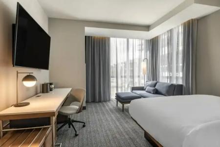 Courtyard by Marriott Fort Lauderdale Downtown - 4