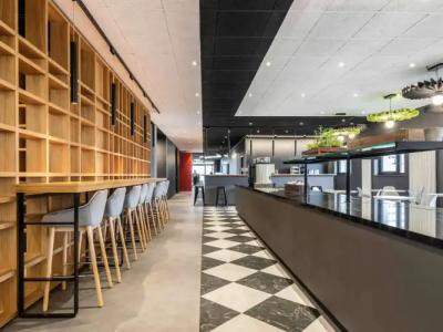 ibis Duesseldorf Airport - 24