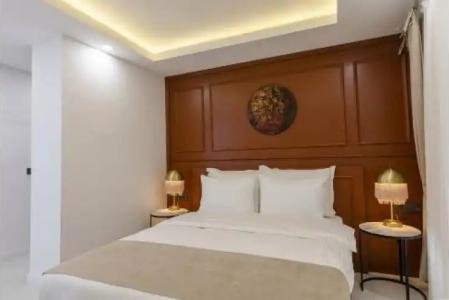 KIANA KALEİÇİ - 125