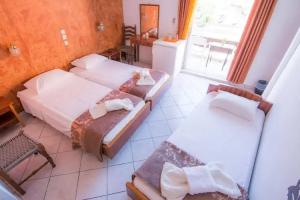 Riviera Hotel, Benitses