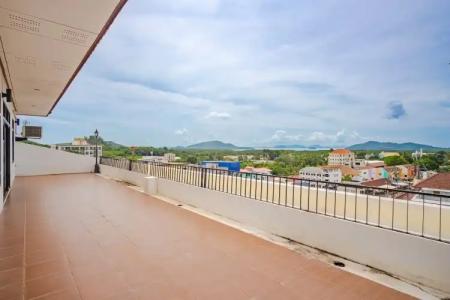 AJ Residence - 150