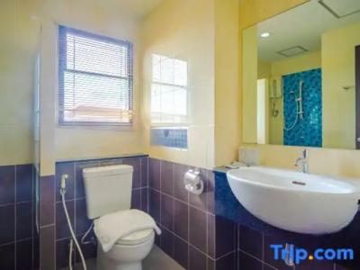 AJ Residence - 130
