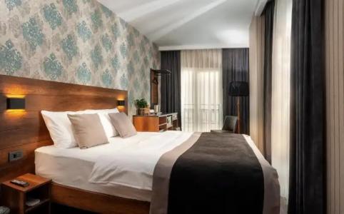 Bossuite Business - 46