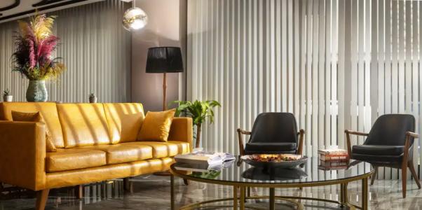 Bossuite Business - 19