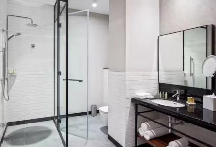 DoubleTree by Hilton Dubai M Square & Residences - 124