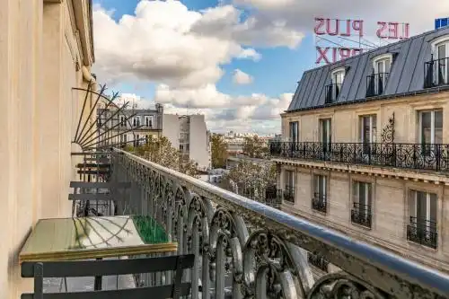 Maison Barbès - 84