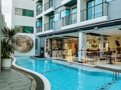 Ratri Phuket Old Town - 6