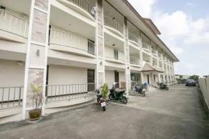 OYO 75390 Sunee Place Hotel, Rayong