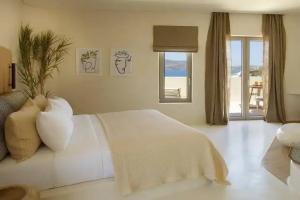 White Pebble Suites, Apollonia