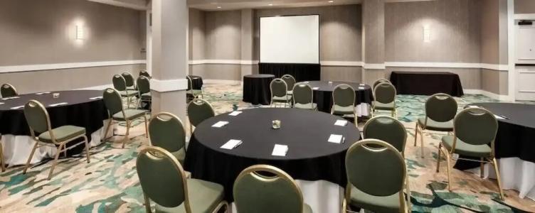 Courtyard by Marriott Charlotte Waverly - 3