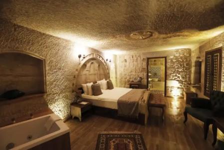 Ada Cave Suites - 108