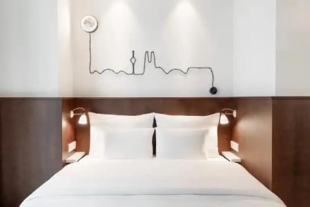 Ruby Ella Cologne - 19